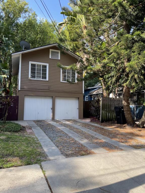 Primary Photo - 516 Cathcart Ave
