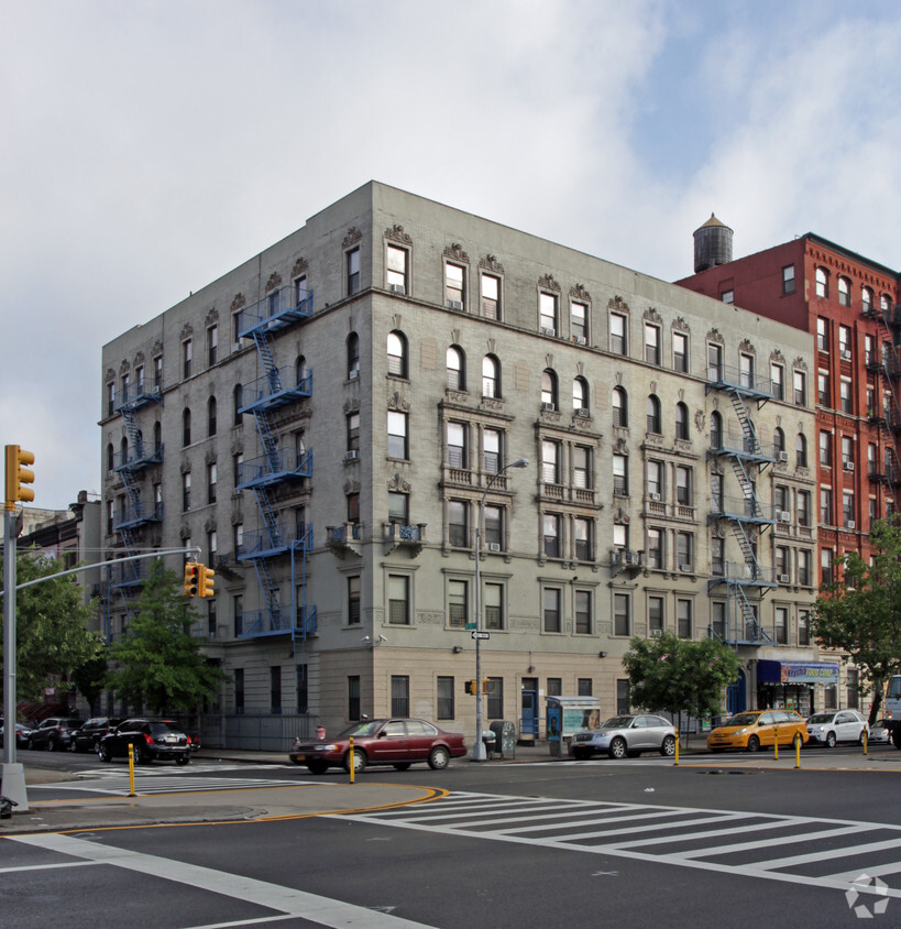 Foto principal - 2022-2024 Adam Clayton Powell Jr Blvd