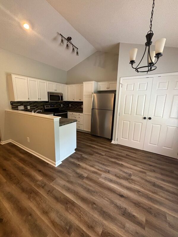 Foto del edificio - 7196 Catawba Springs Rd