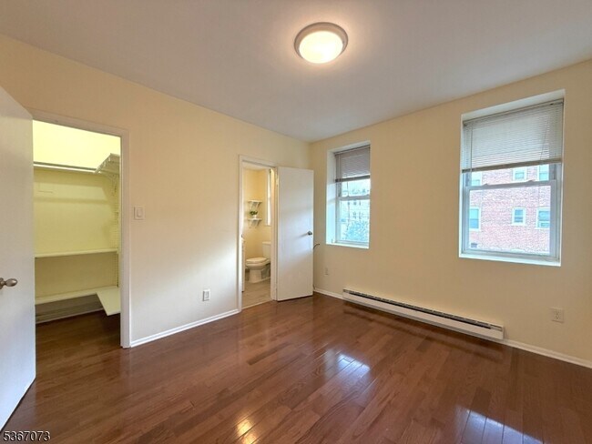 Foto del edificio - 39 Glenridge Ave