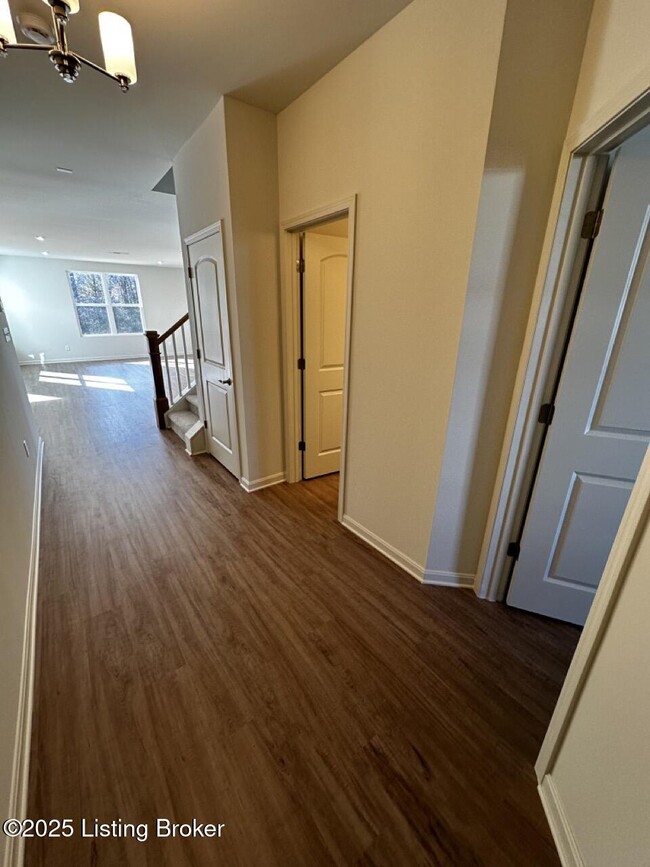 Building Photo - 4638 Golden Eagle Dr