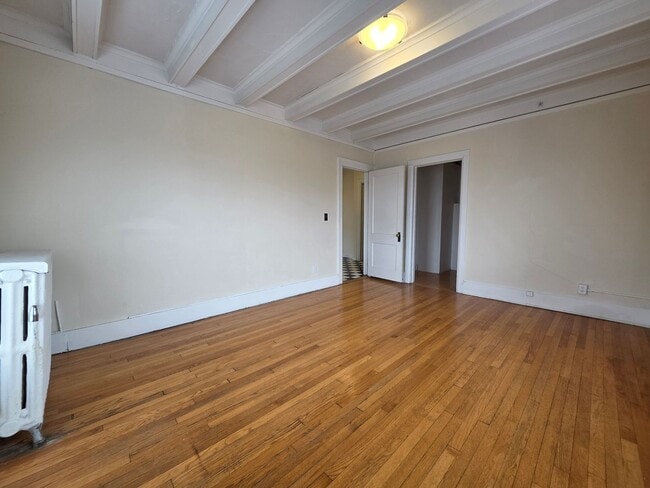 Interior Photo - 2549 Lake