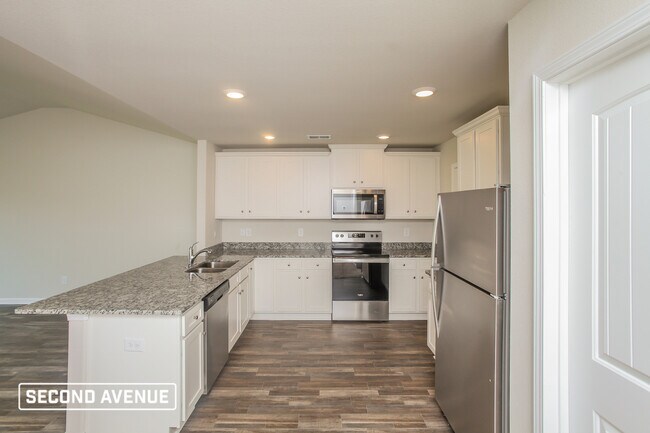 Building Photo - 317 Greenwood Valley Ct