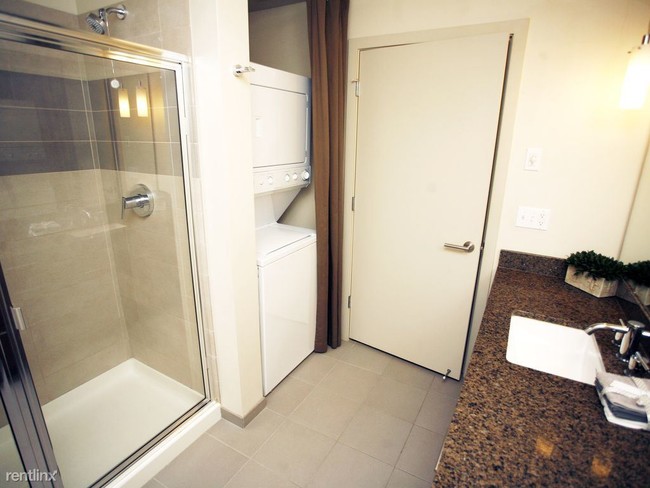 Building Photo - 1 br, 1 bath - 1401 Park Ave