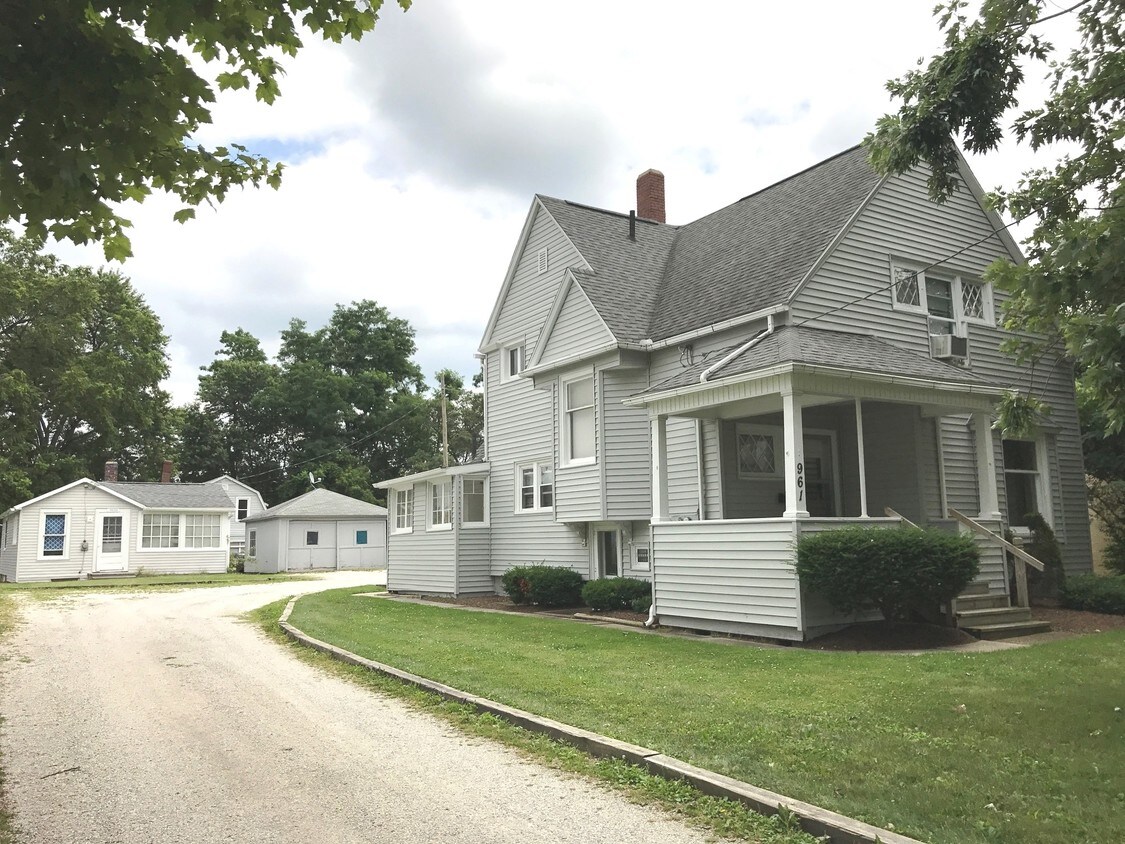 Primary Photo - 961 Home Ave