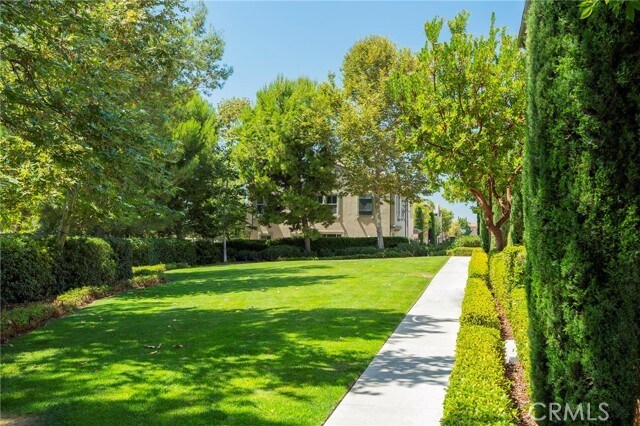 Building Photo - 185 Pathway