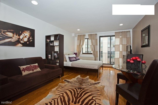 Building Photo - 347 W 30th St