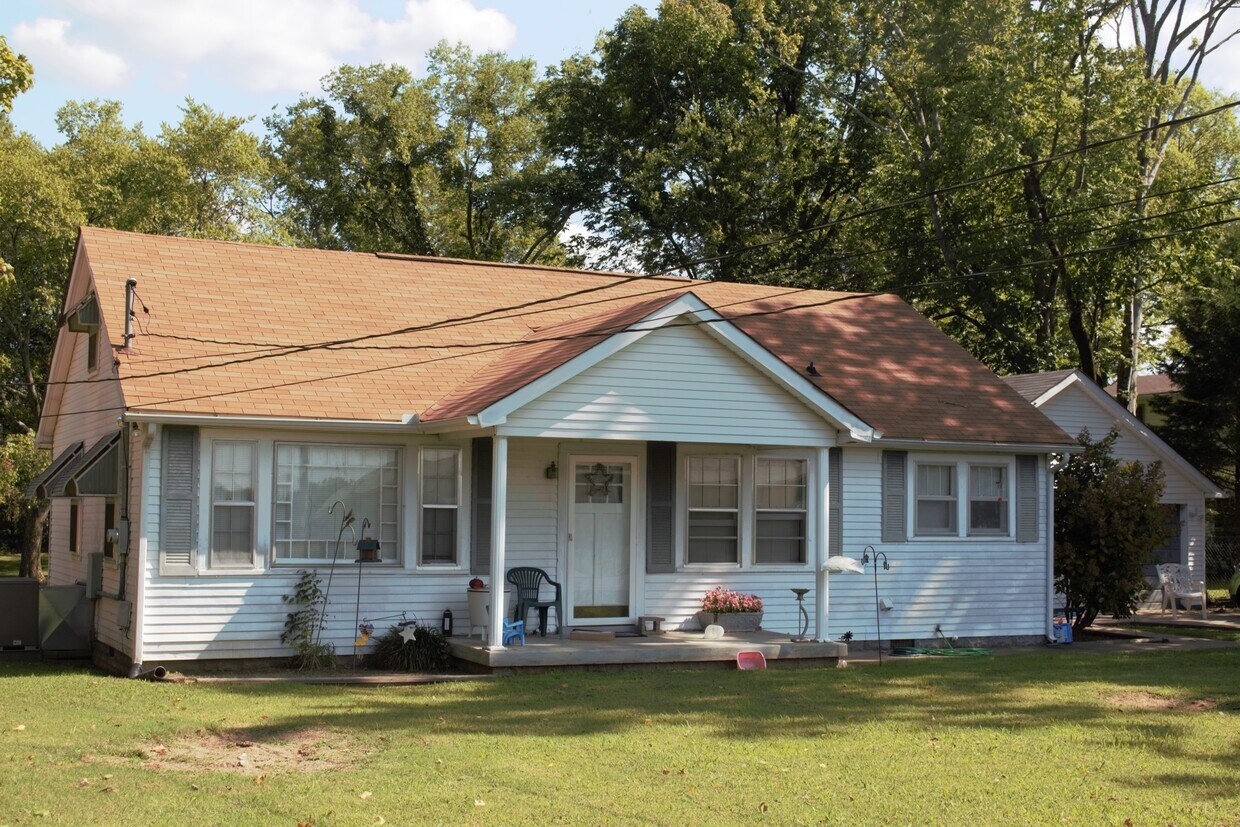 Building Photo - 1506 Old Lascassas Pike