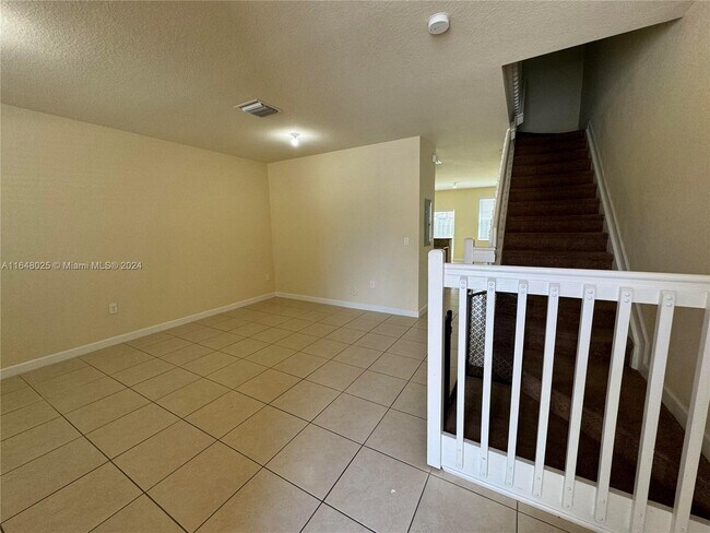 Foto del edificio - 9133 SW 227th St