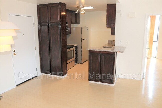 Foto del edificio - 4239 Vía Arbolada