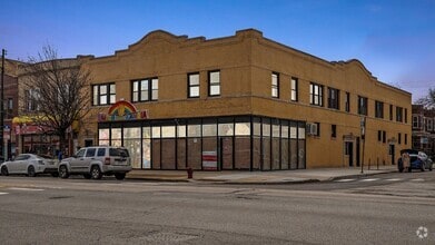 Building Photo - 2355 N Springfield Ave