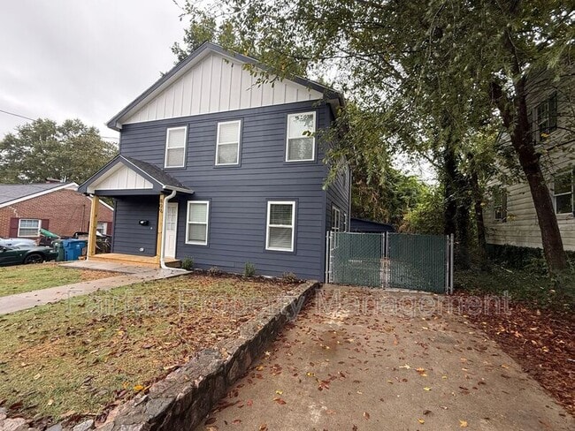 Photo - 809 Price Ave House