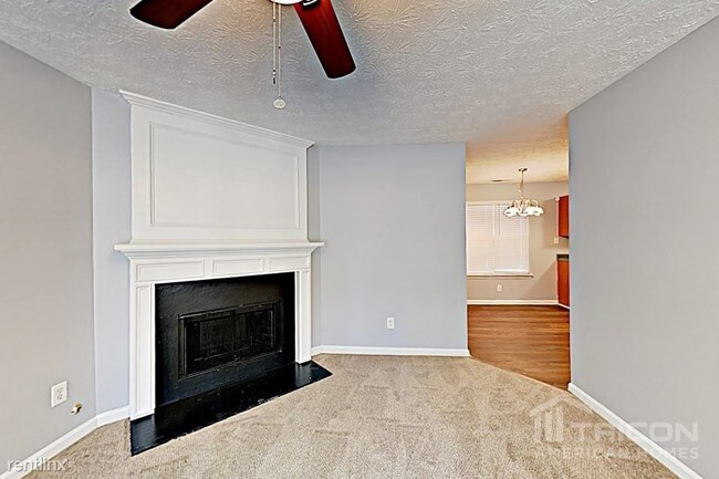 Building Photo - 2270 Asquith Ave SW