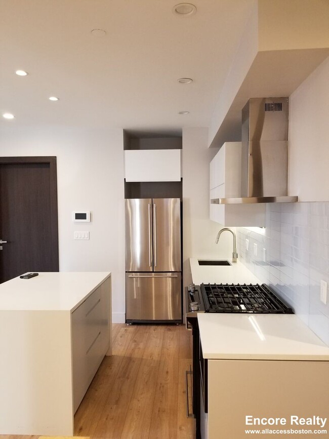 Foto del edificio - 769-771 Dorchester Ave. Unit 2