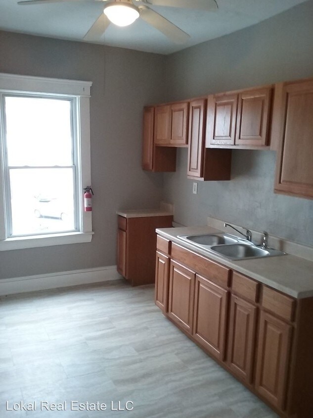 Primary Photo - 3196 W 25th St