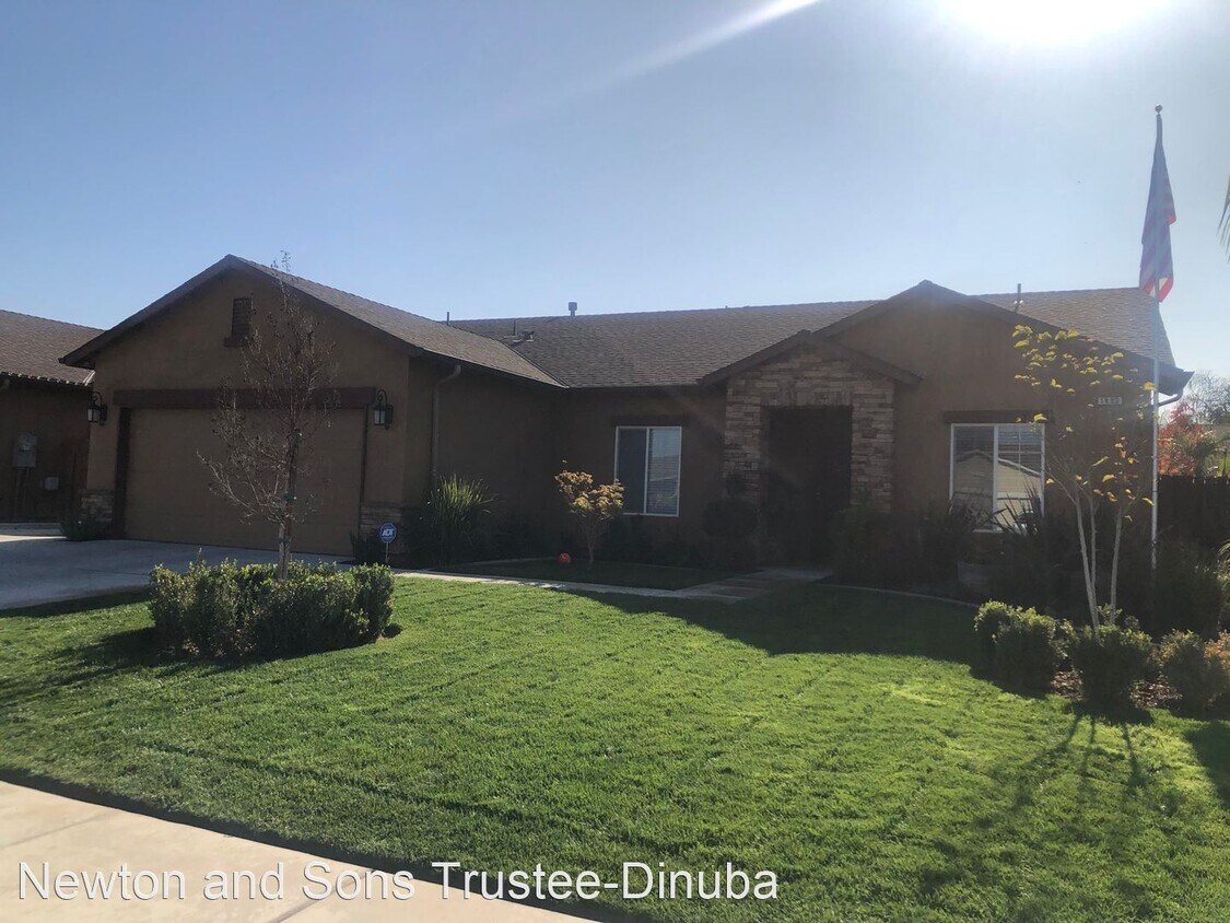4 br, 2 bath House 1492 E. El Paso House Rental in Dinuba, CA