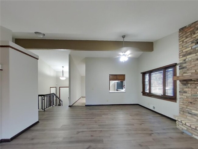 Building Photo - 6300 74th Ave N