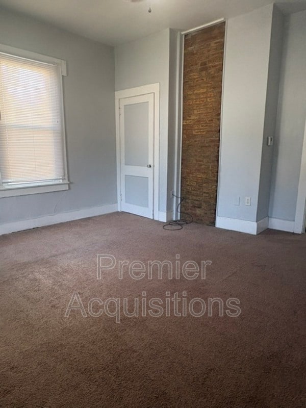 Photo - 16 W Elm St Apartment