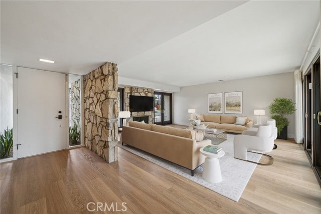 Foto del edificio - 1700 Candlestick Ln