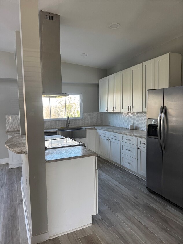 Primary Photo - 7526 Dearborn St