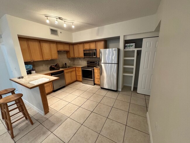 Foto del edificio - 2630 SW 28th St