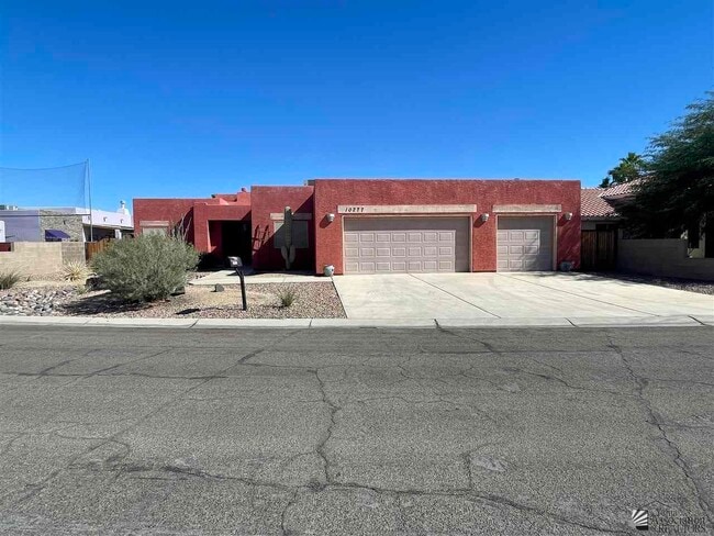 Building Photo - 10277 S Del Rey Dr