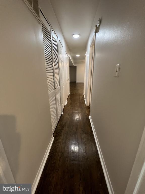 Foto del edificio - 4414 Falls Bridge Dr