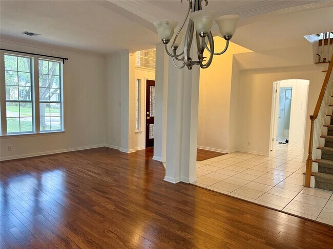 Building Photo - 11112 Marden Ln