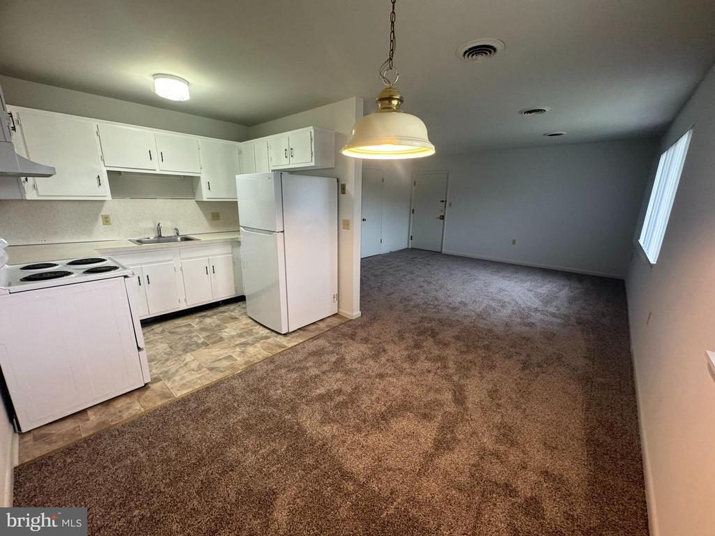 Foto principal - 3874 Shadywood Dr