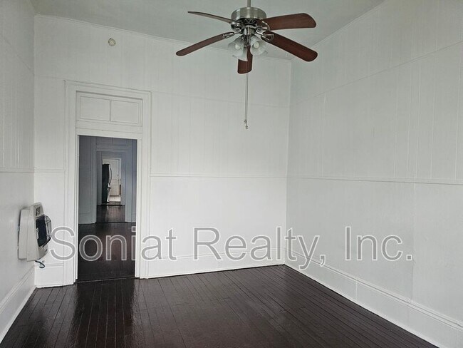 Foto del edificio - 622 S Scott St