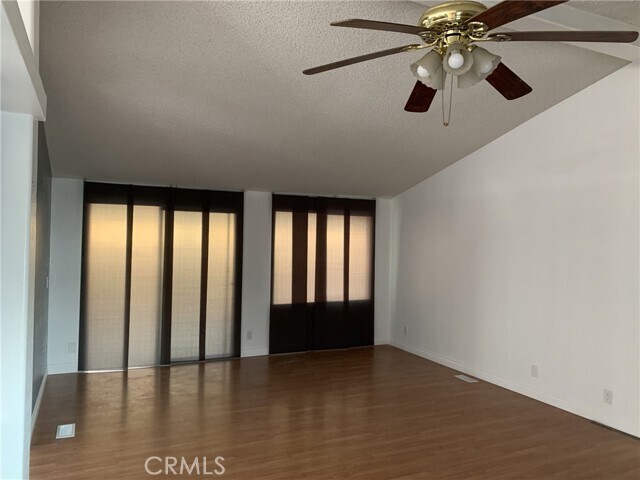 Foto del edificio - 47800 Madison St