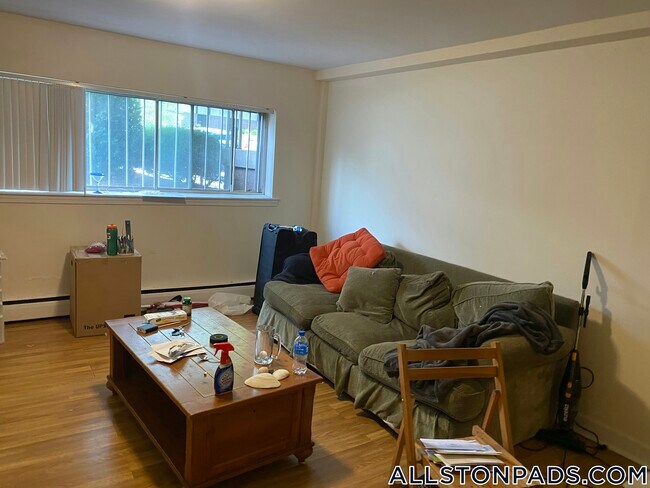 Foto del edificio - 84 Gardner St