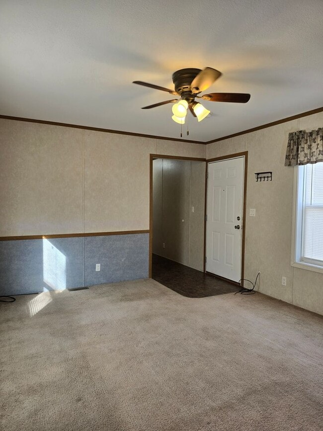 Building Photo - 3 Bed 2 Bath Mobile Home