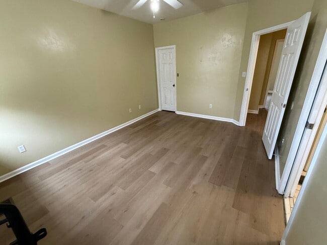 Building Photo - 2014 Midyette Rd