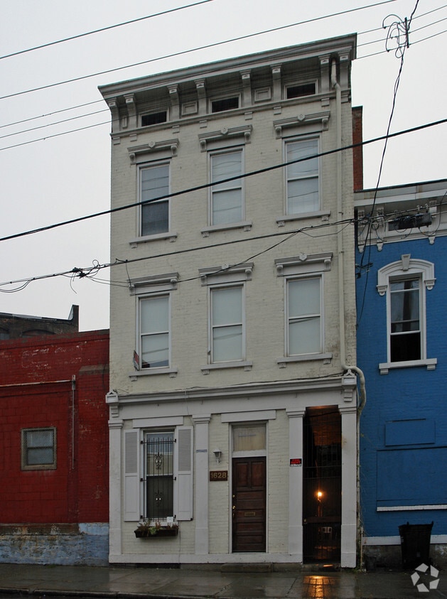 Building Photo - 1628 Walnut St