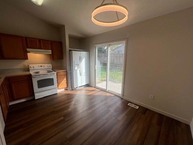 Foto del edificio - Spacious 3 Bedroom 2 Bath House for Rent in Nampa!