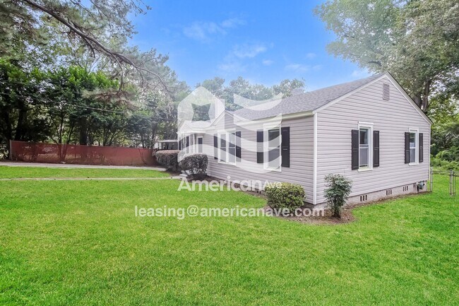 Foto del edificio - 217 Ferrell Dr
