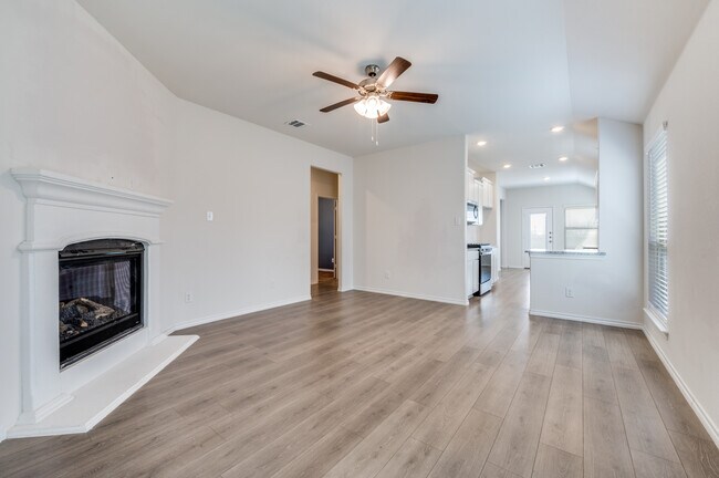 Building Photo - 1621 Ferguson Ln