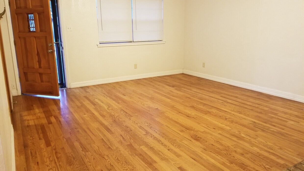 Foto principal - 5313 23rd St