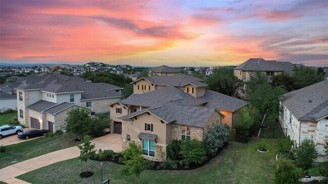 Foto del edificio - 207 Coopers Crown Ln