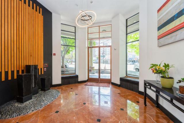 Foto del edificio - 1 bedroom in Seattle WA 98104