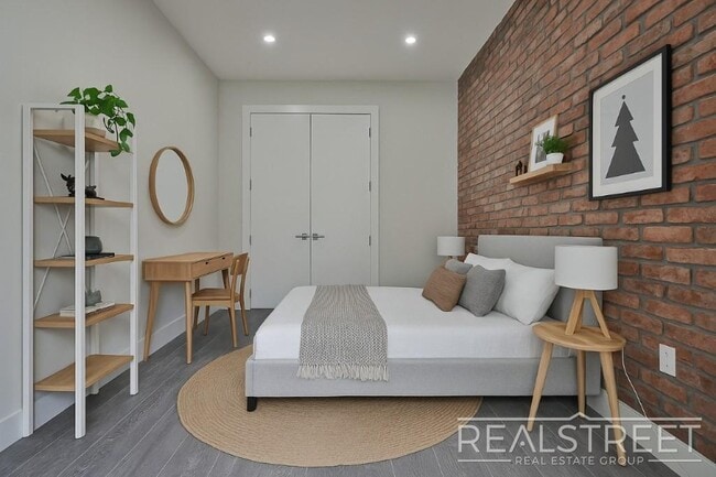 Building Photo - NEW 1 Bed in Prospect Park South!