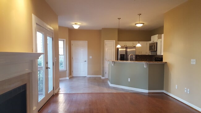 Photo - 508 Caselton Ct House