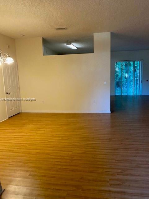 Building Photo - 2530 Dunwoodie Pl