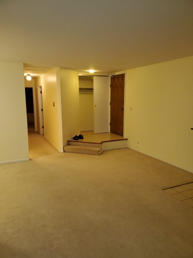 Spacious Living Area - 826 Thornton Ct