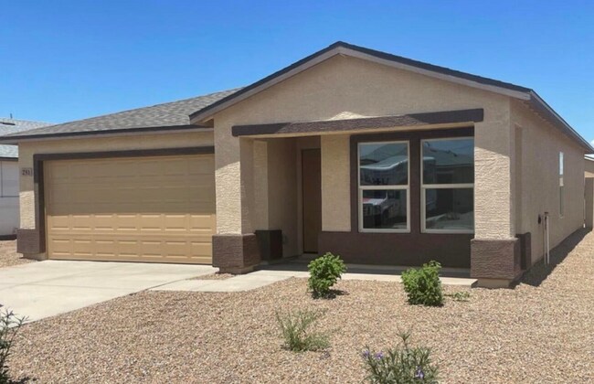 Building Photo - Charming 3 bed 2 bath home located in Eloy!