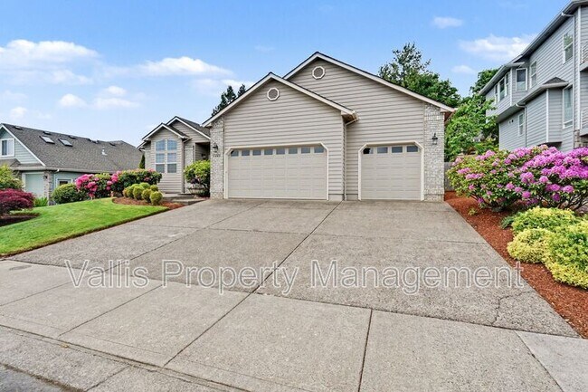 Foto del edificio - 1441 Ranier Loop NW