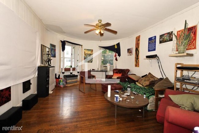 Building Photo - 128 Glenville Ave