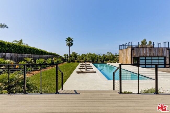 Building Photo - 6711 Wandermere Rd