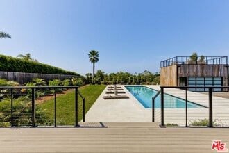 Building Photo - 6711 Wandermere Rd